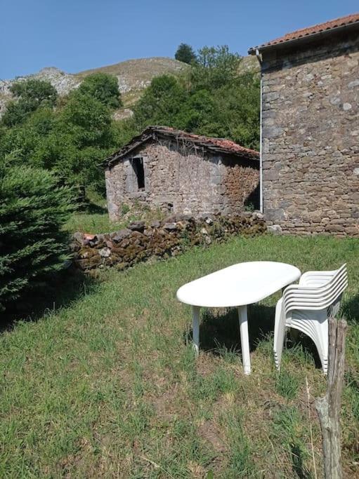 Amplia Y Comoda Casa De Piedra Con Porche Y Jardin San Roque de Riomiera Ngoại thất bức ảnh